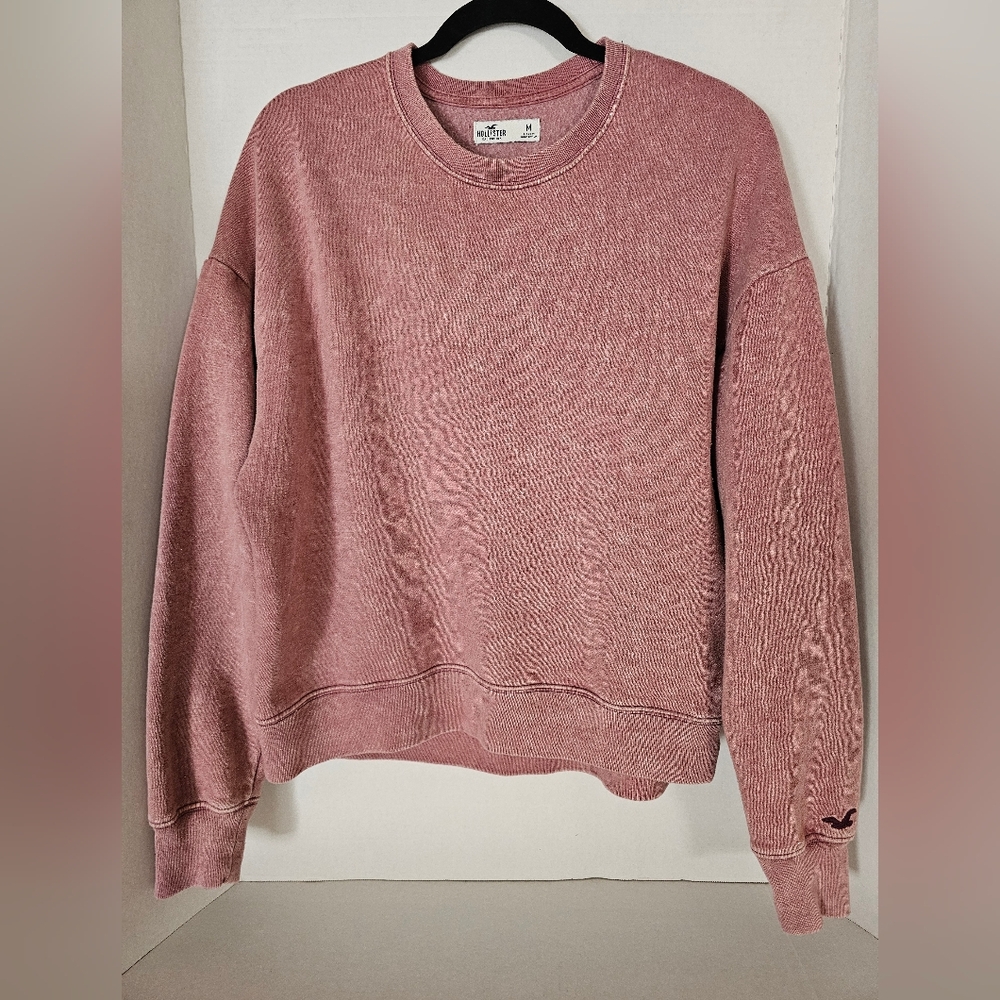 Pink Hollister Sweater Size Medium